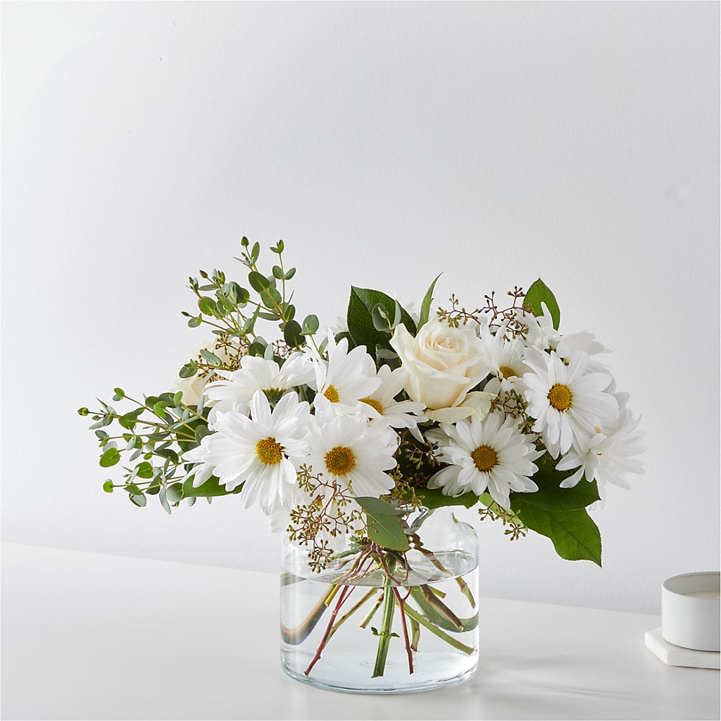 Fresh Linen Bouquet – LILY'S FLORAL DESIGN & GIFTS, Aberdeen SD
