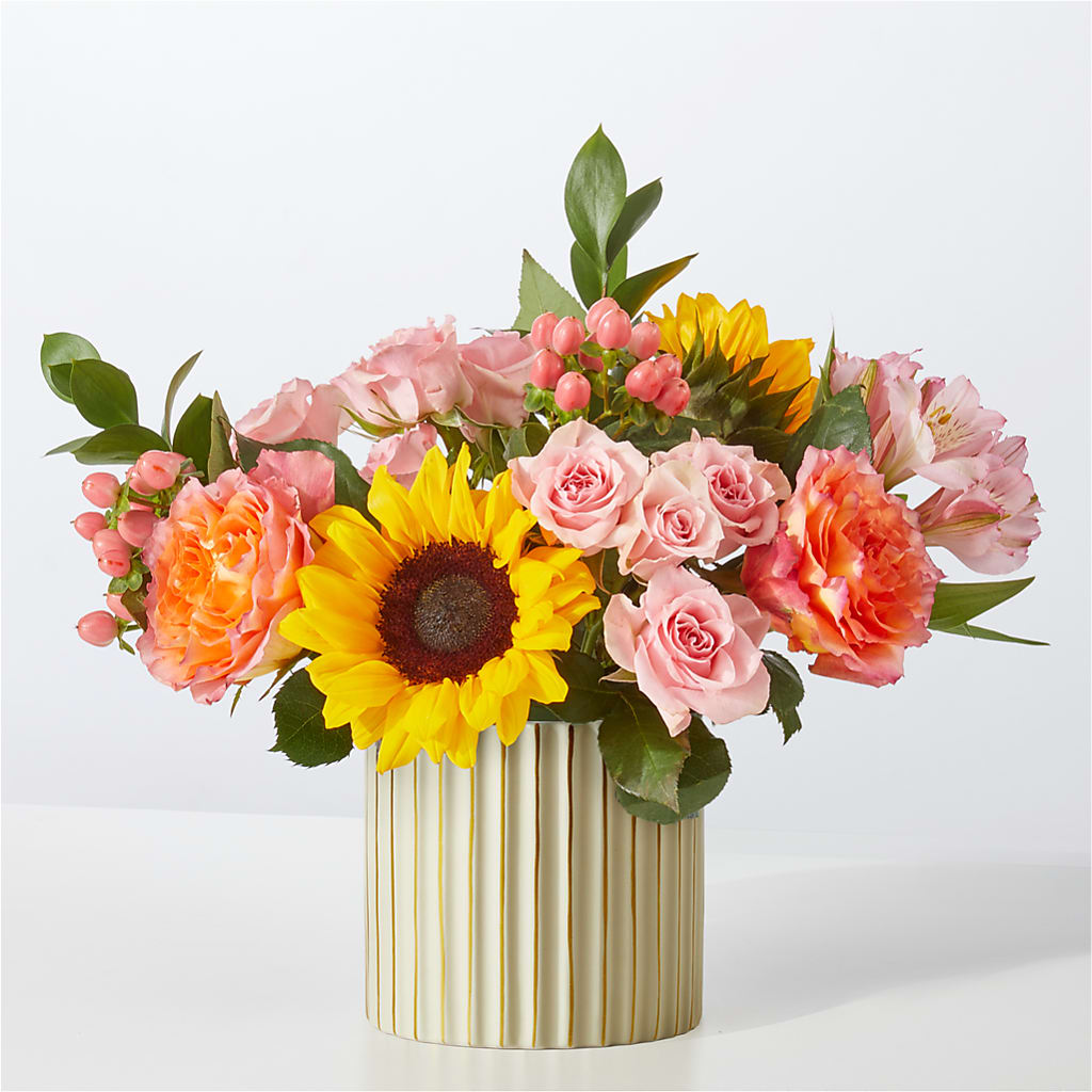 Sun's Out Bouquet – LILY'S FLORAL DESIGN & GIFTS, Aberdeen SD