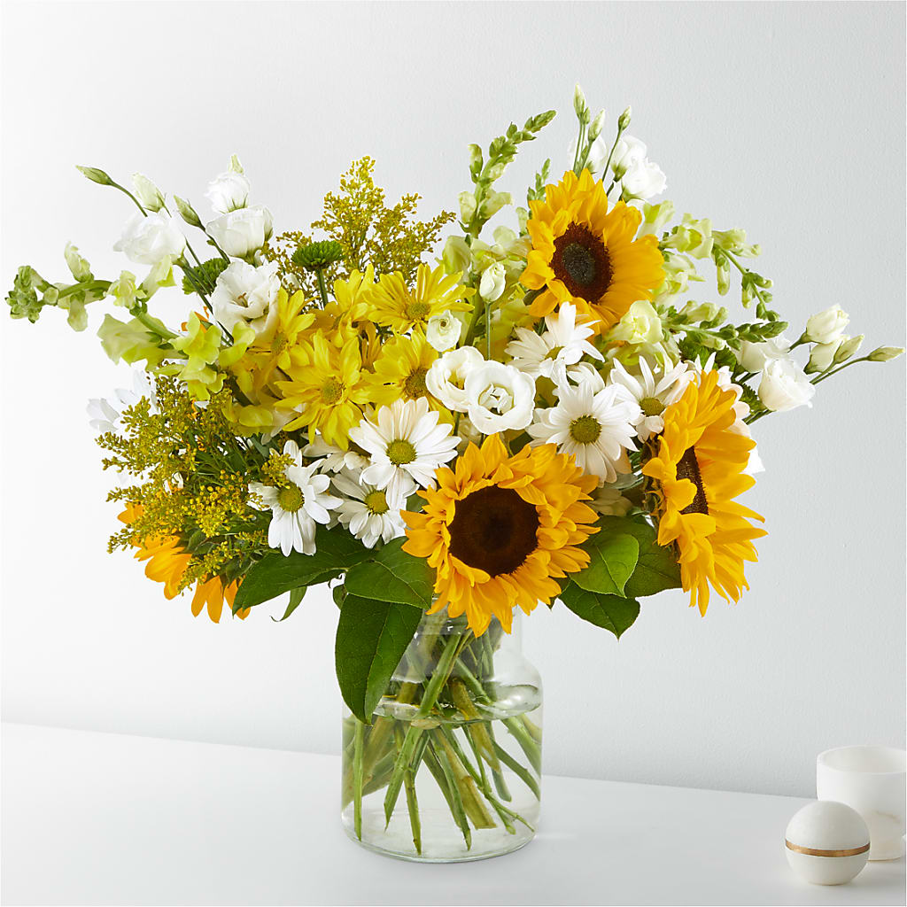 Hello Sunshine Bouquet – LILY'S FLORAL DESIGN & GIFTS, Aberdeen SD