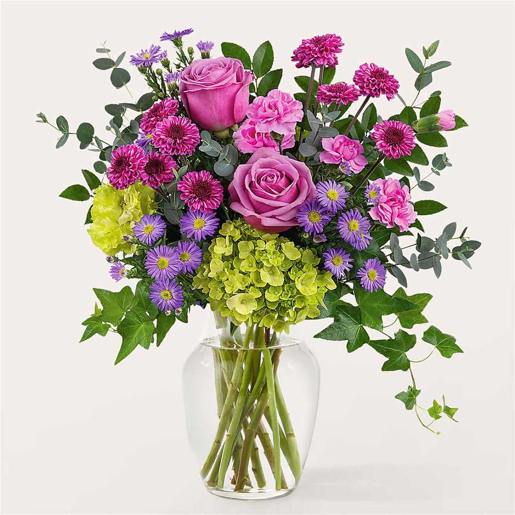 Whispering Garden Bouquet – LILY'S FLORAL DESIGN & GIFTS, Aberdeen SD