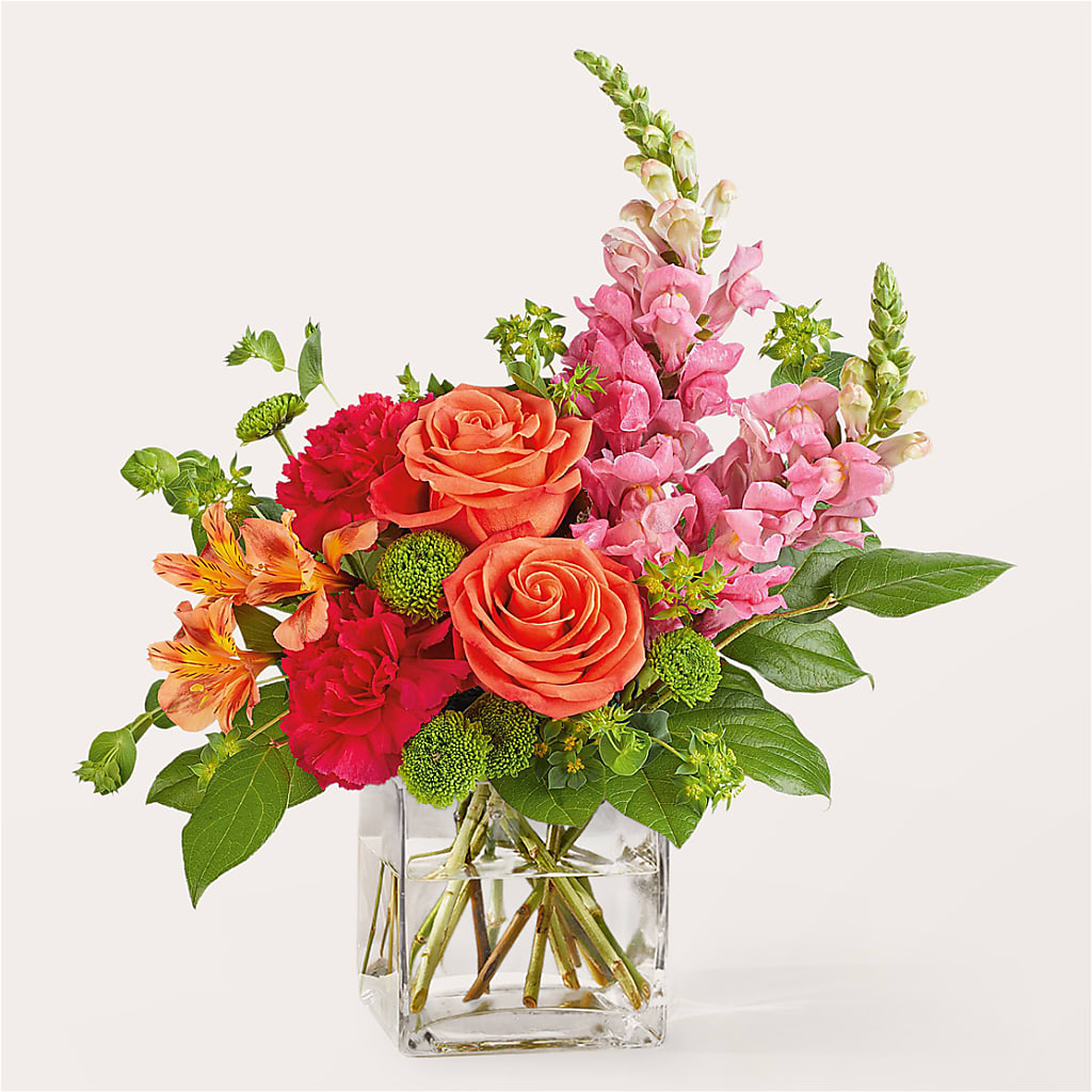 Cosmopolitan Bouquet – LILY'S FLORAL DESIGN & GIFTS, Aberdeen SD