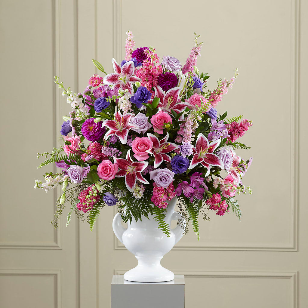 Peaceful Tribute Arrangement – LILY'S FLORAL DESIGN & GIFTS, Aberdeen SD