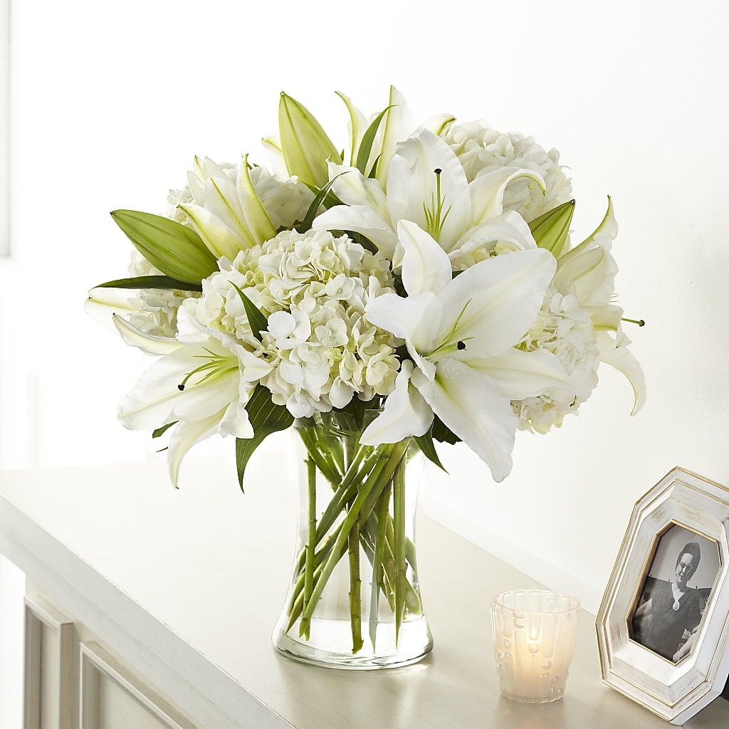 Compassionate Lily Bouquet – LILY'S FLORAL DESIGN & GIFTS, Aberdeen SD
