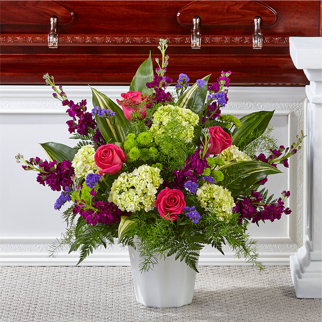 Beautiful Horizons Floor Basket – LILY'S FLORAL DESIGN & GIFTS, Aberdeen SD