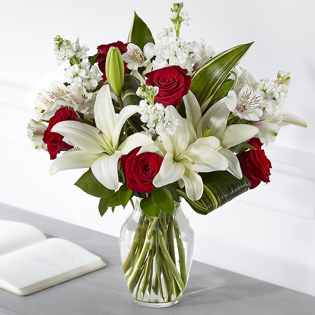 Loving Respect Bouquet – LILY'S FLORAL DESIGN & GIFTS, Aberdeen SD