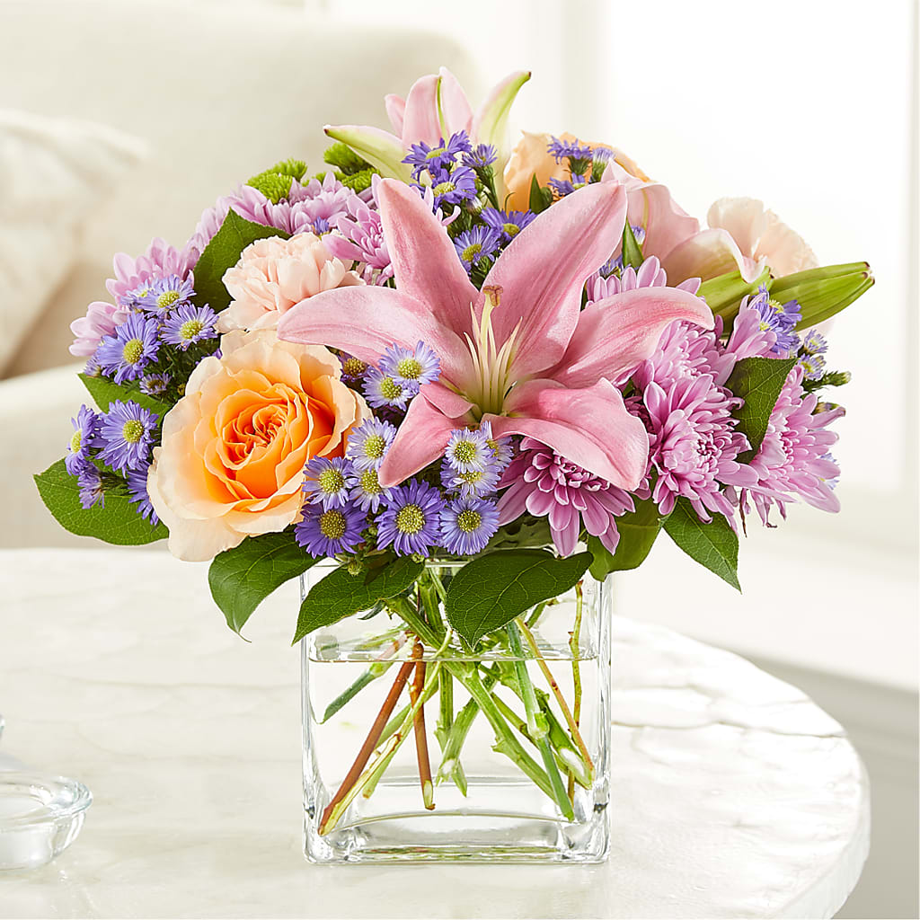 Delicate Details Bouquet – LILY'S FLORAL DESIGN & GIFTS, Aberdeen SD
