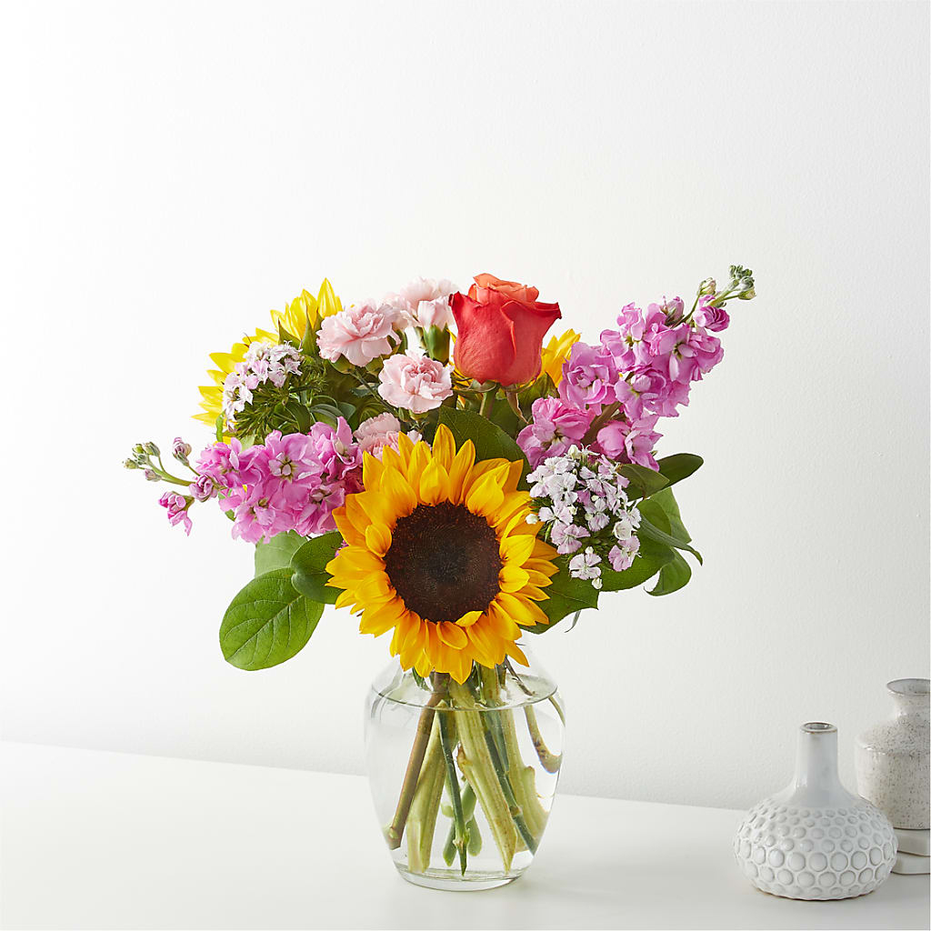 Yellow Brick Road Bouquet – LILY'S FLORAL DESIGN & GIFTS, Aberdeen SD