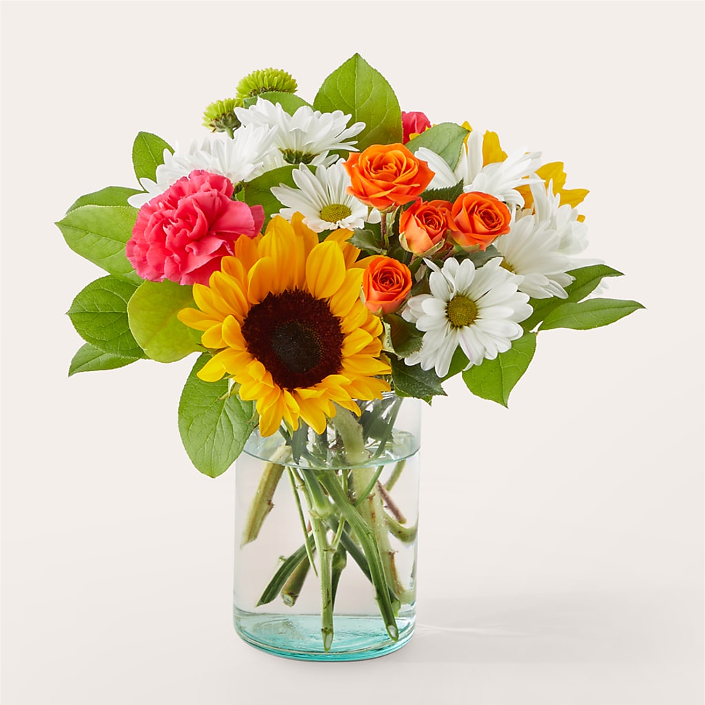 Sun-drenched Blooms Bouquet – LILY'S FLORAL DESIGN & GIFTS, Aberdeen SD