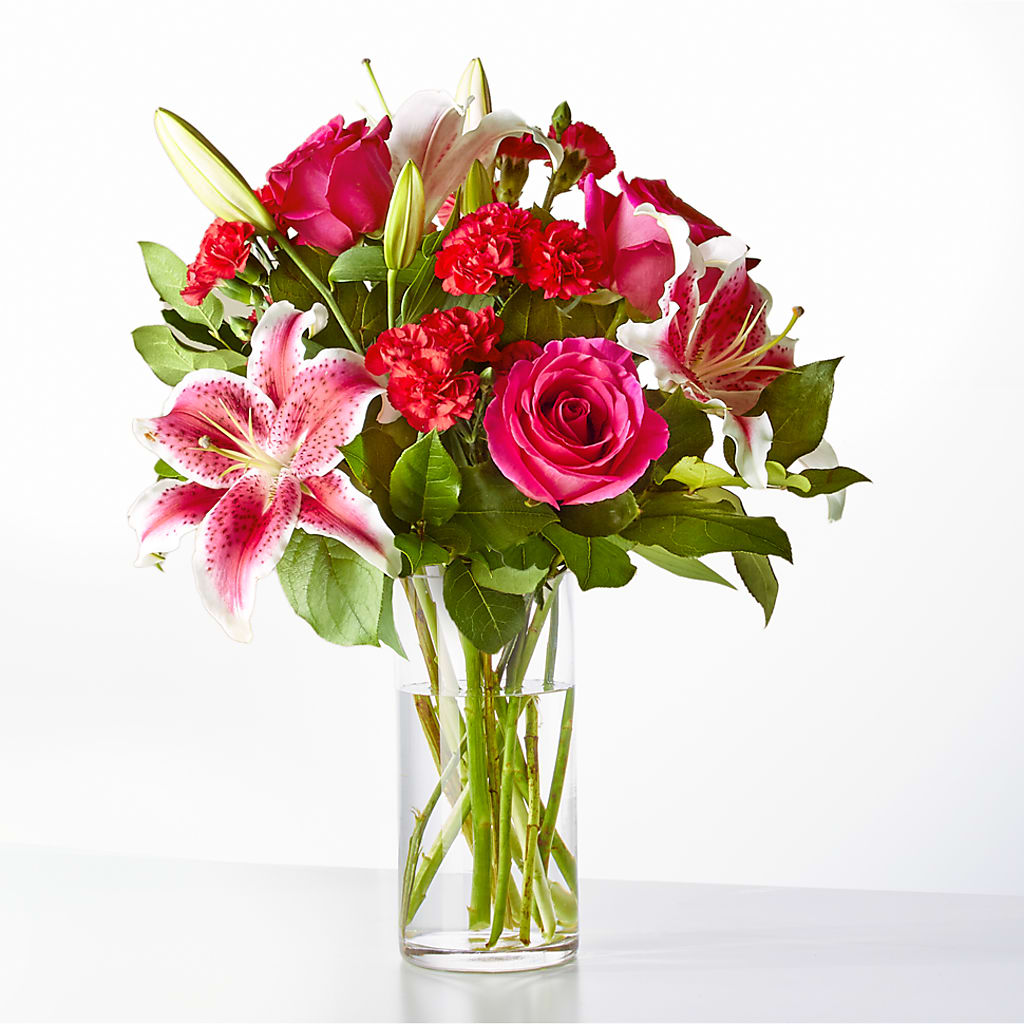 Love at First Sight Bouquet – LILY'S FLORAL DESIGN & GIFTS, Aberdeen SD
