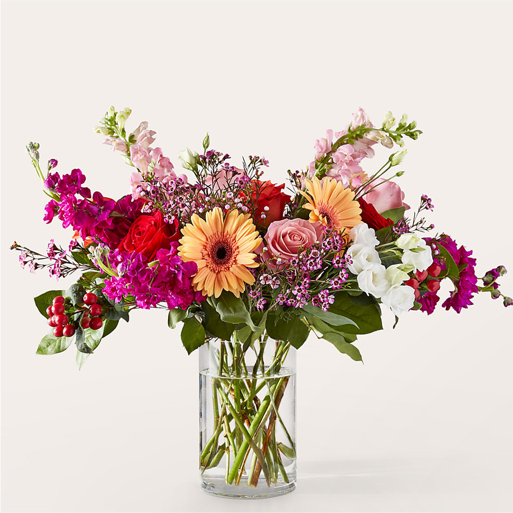 Renaissance Luxury Bouquet – LILY'S FLORAL DESIGN & GIFTS, Aberdeen SD