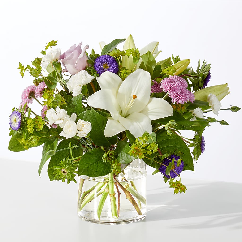 April Showers Bouquet – LILY'S FLORAL DESIGN & GIFTS, Aberdeen SD