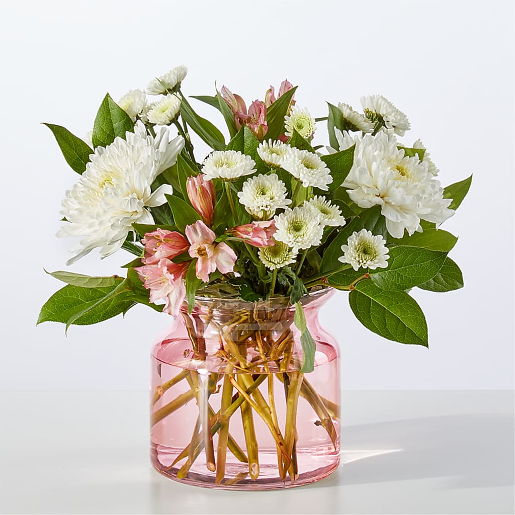 Infatuated Bouquet – LILY'S FLORAL DESIGN & GIFTS, Aberdeen SD