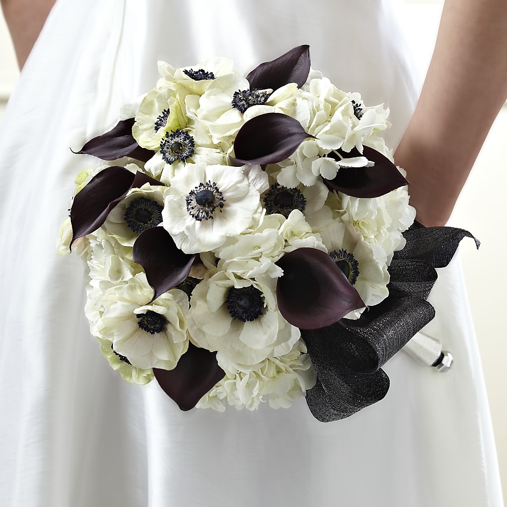 To Have and To Hold Bouquet – LILY'S FLORAL DESIGN & GIFTS, Aberdeen SD
