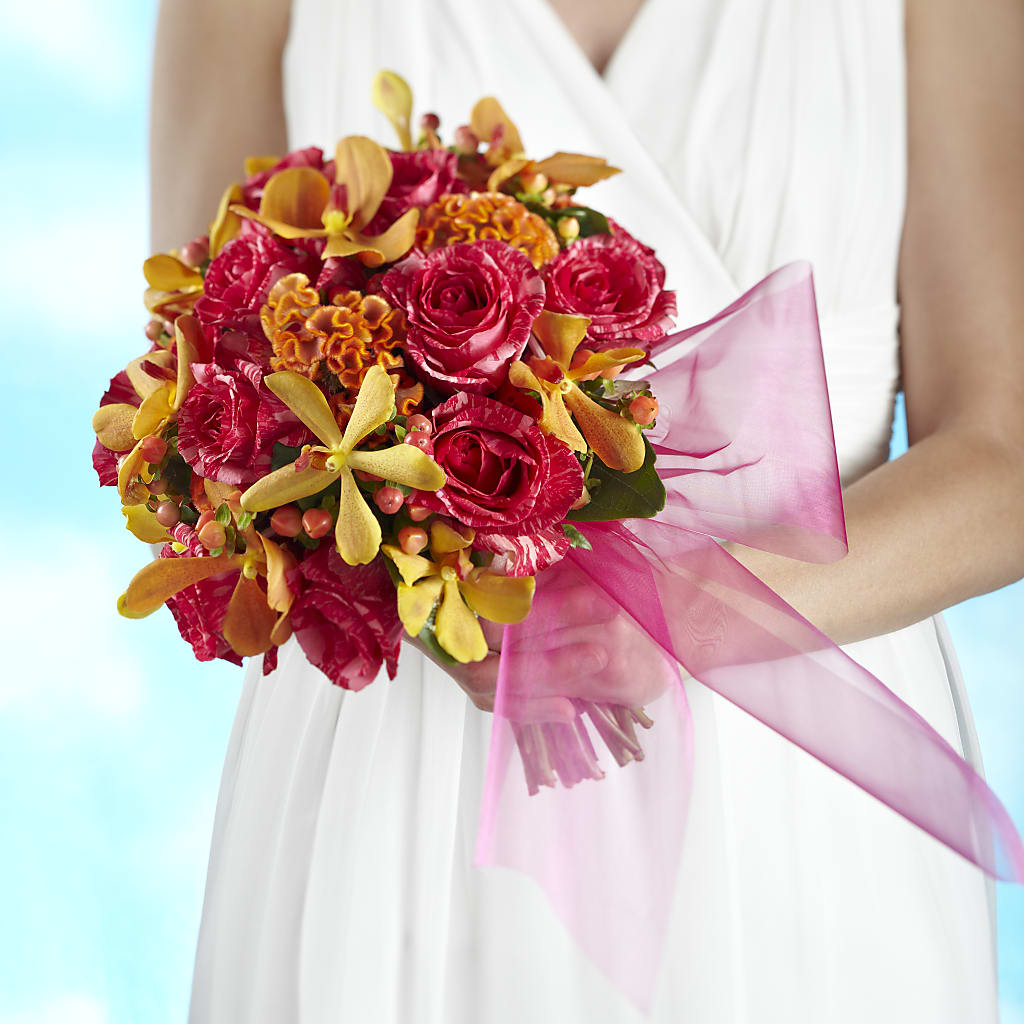 Brilliant Shades of Love Bouquet – LILY'S FLORAL DESIGN & GIFTS, Aberdeen SD