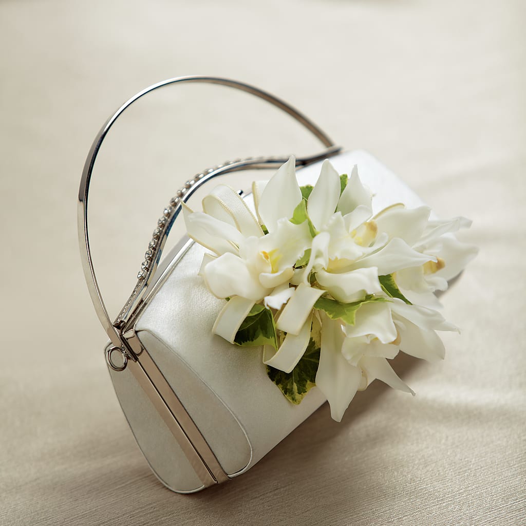 White Purse Decor – LILY'S FLORAL DESIGN & GIFTS, Aberdeen SD