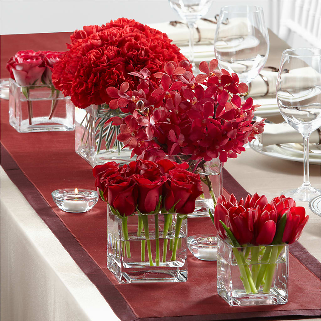 Modern Grace Centerpiece – LILY'S FLORAL DESIGN & GIFTS, Aberdeen SD