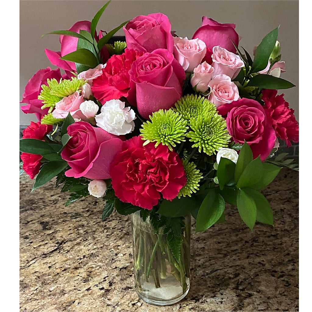 Sweet & Pretty Bouquet – LILY'S FLORAL DESIGN & GIFTS, Aberdeen SD