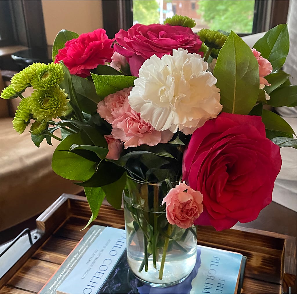 Sweet & Pretty Bouquet – LILY'S FLORAL DESIGN & GIFTS, Aberdeen SD