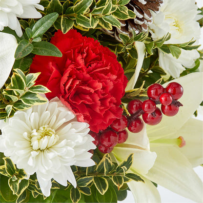 Festive Moments Tree – LILY'S FLORAL DESIGN & GIFTS, Aberdeen SD
