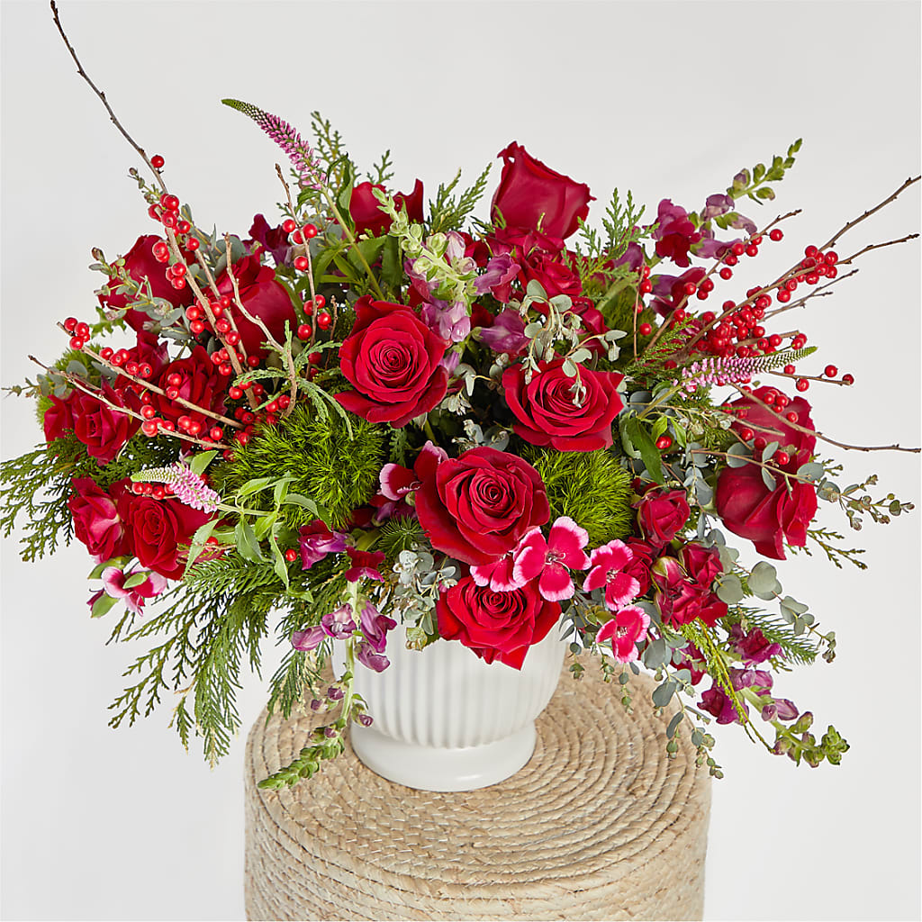 Big Red Bow Bouquet – LILY'S FLORAL DESIGN & GIFTS, Aberdeen SD