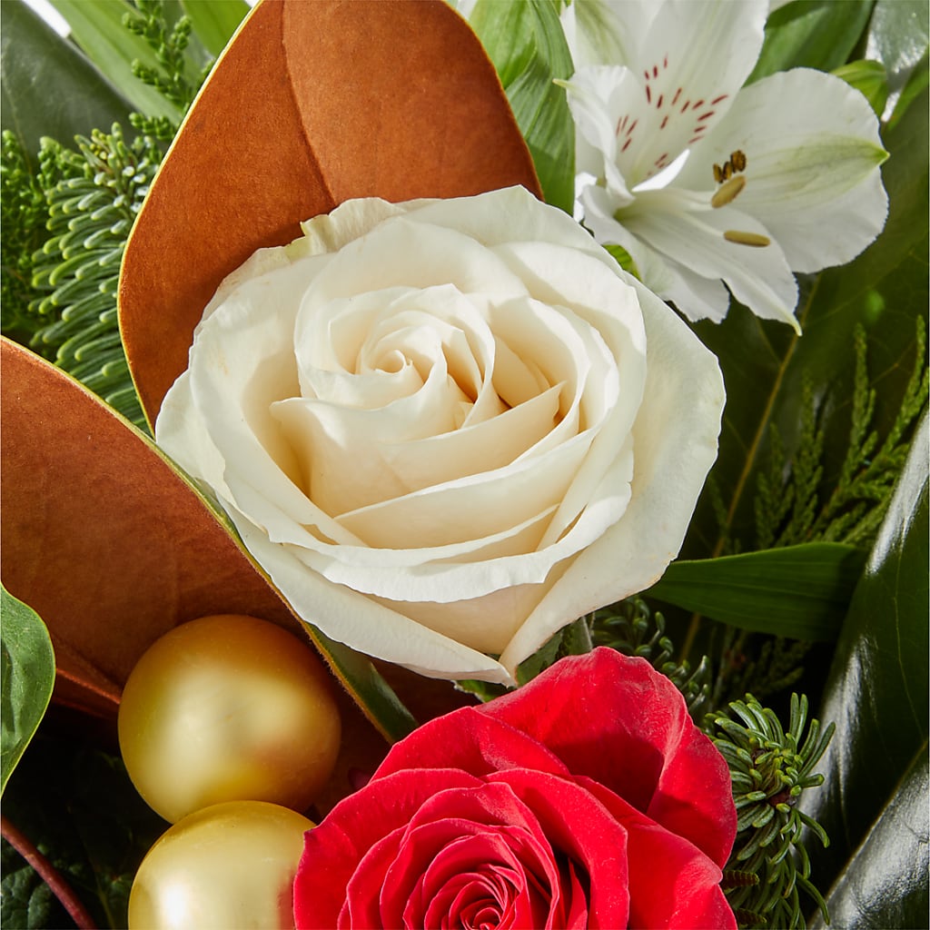Joy & Jolly Bouquet – LILY'S FLORAL DESIGN & GIFTS, Aberdeen SD
