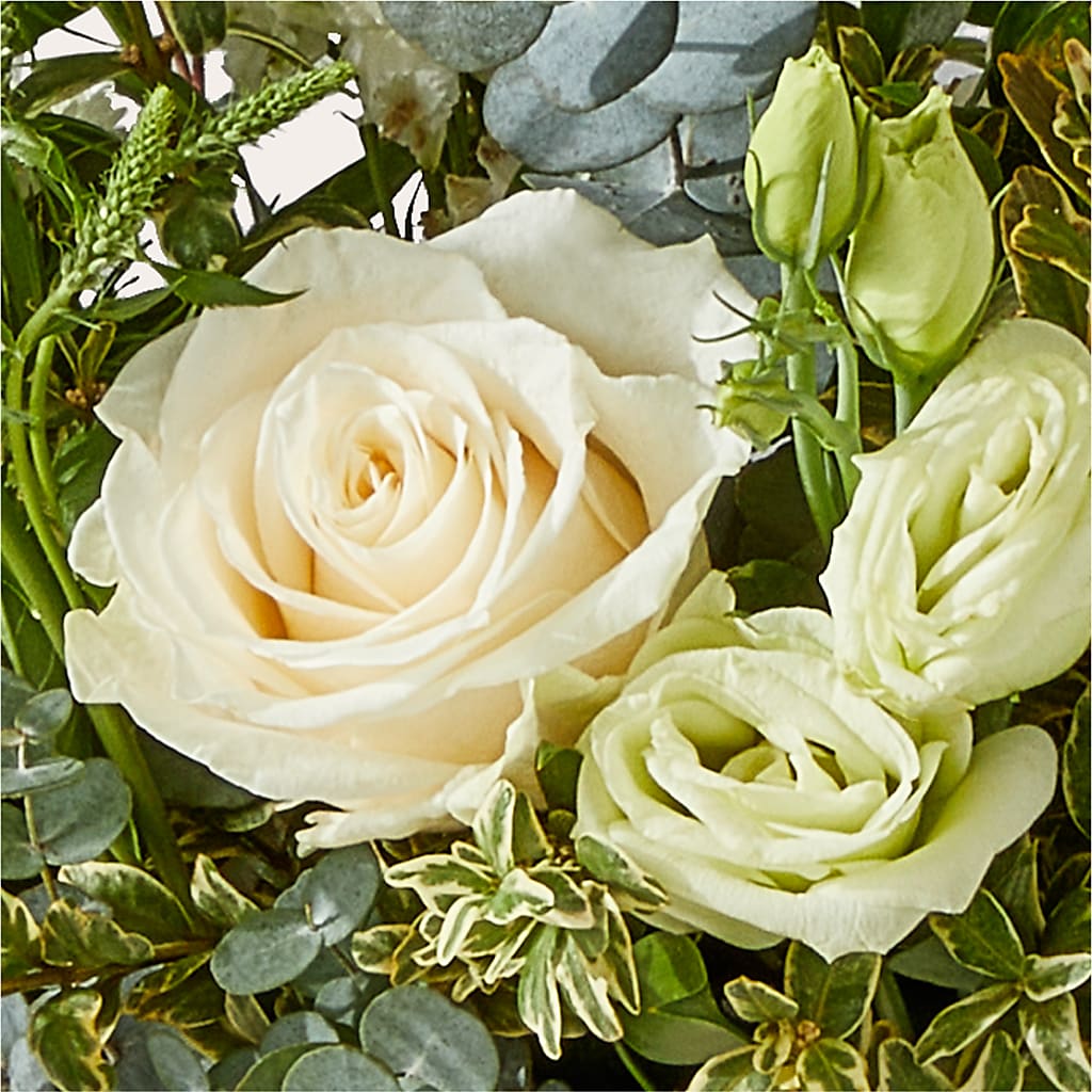 Cashmere Bouquet – LILY'S FLORAL DESIGN & GIFTS, Aberdeen SD