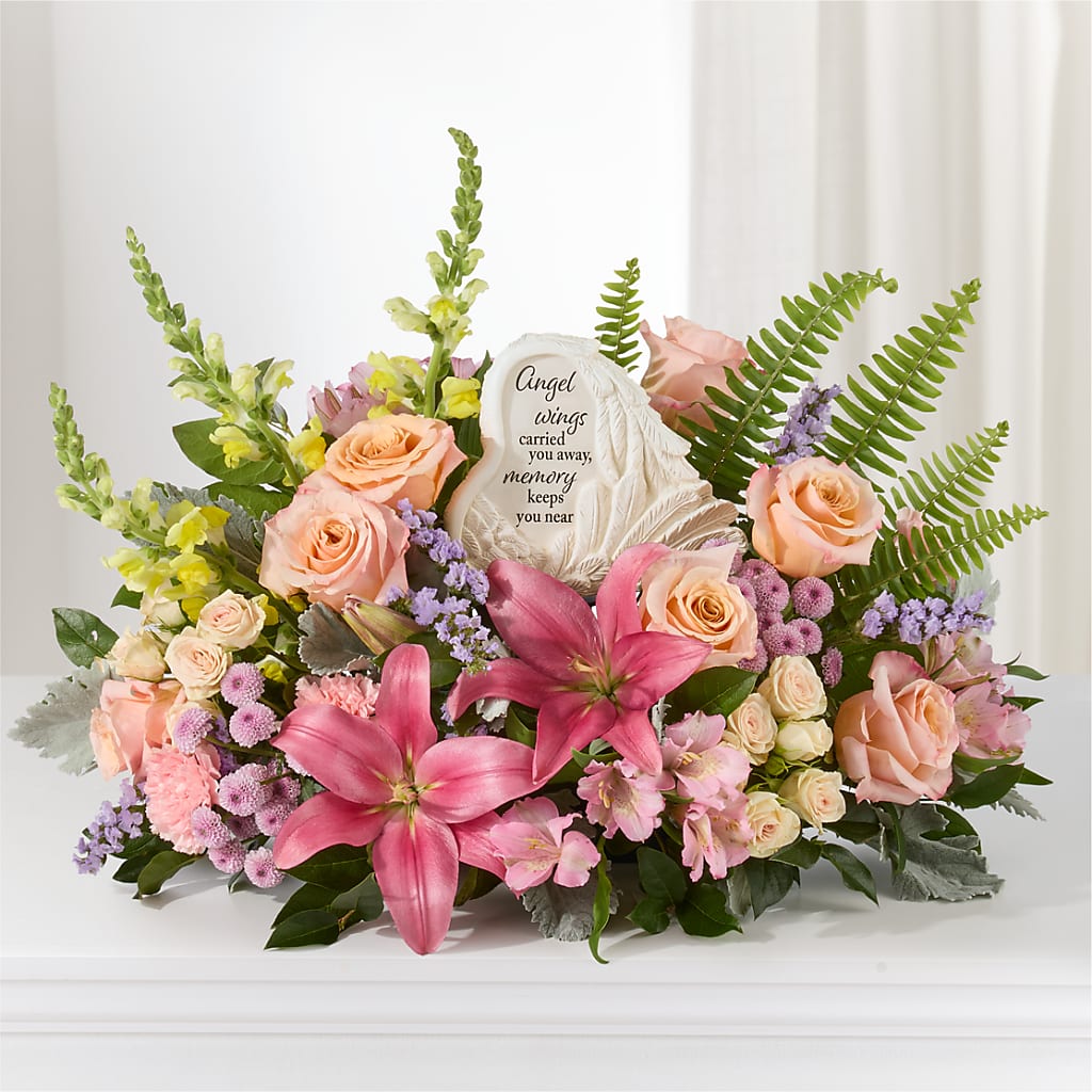 Gentle Light Arrangement – LILY'S FLORAL DESIGN & GIFTS, Aberdeen SD