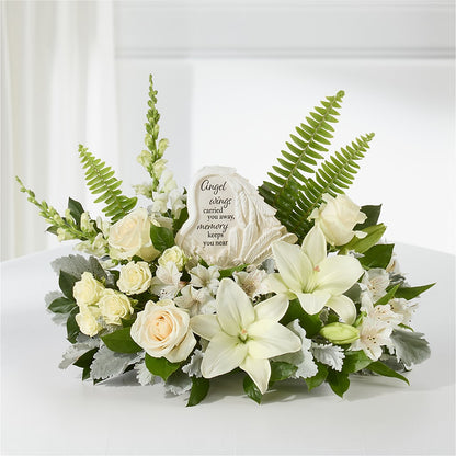 Holding You Close Arrangement – LILY'S FLORAL DESIGN & GIFTS, Aberdeen SD