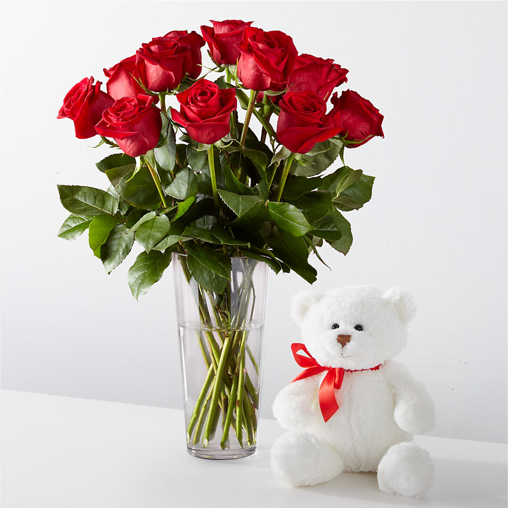 Romantic Long Stem Red Rose Bouquet Bundles – LILY'S FLORAL DESIGN & GIFTS, Aberdeen SD