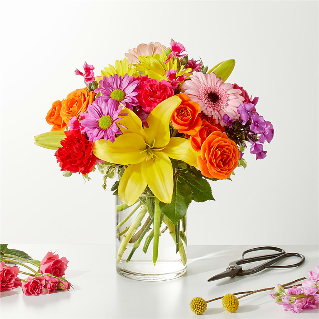 Cue the Confetti - A Florist Original – LILY'S FLORAL DESIGN & GIFTS, Aberdeen SD