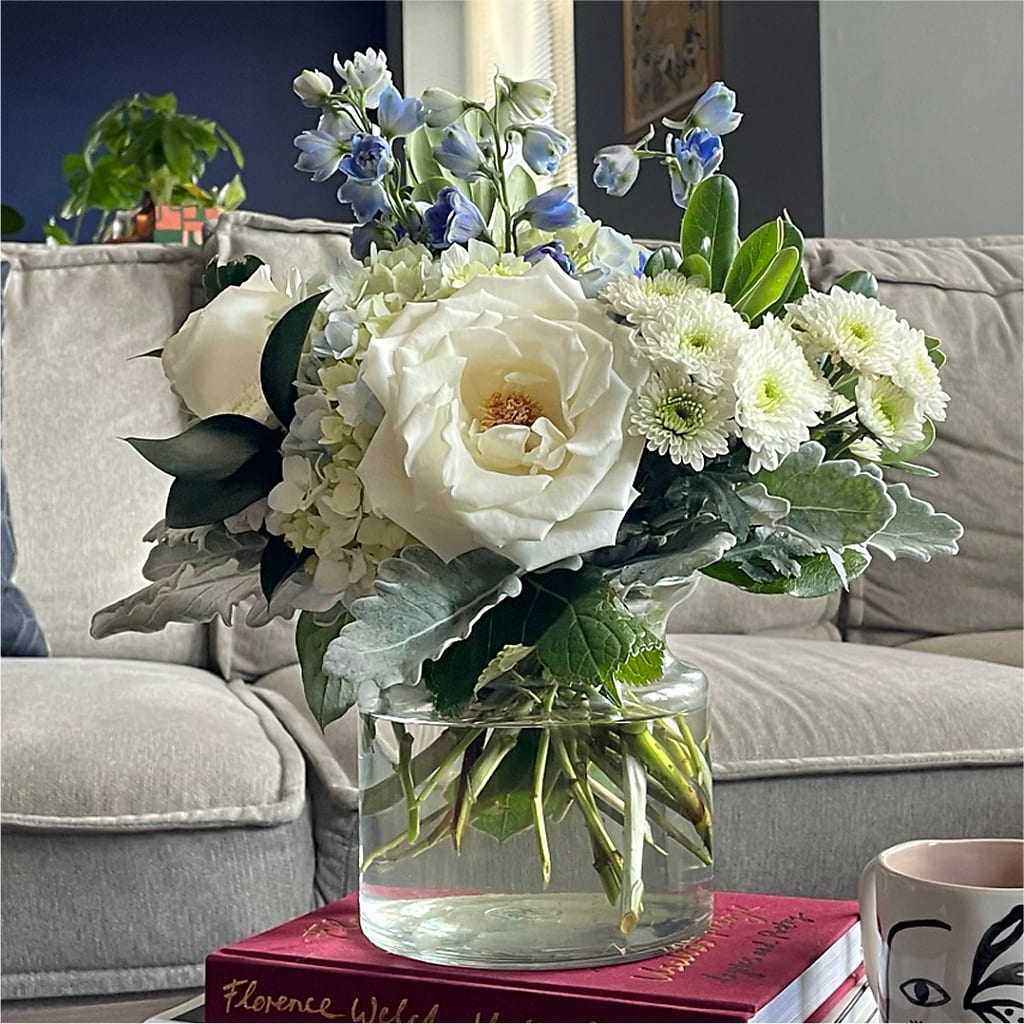 Clear Skies Bouquet – LILY'S FLORAL DESIGN & GIFTS, Aberdeen SD