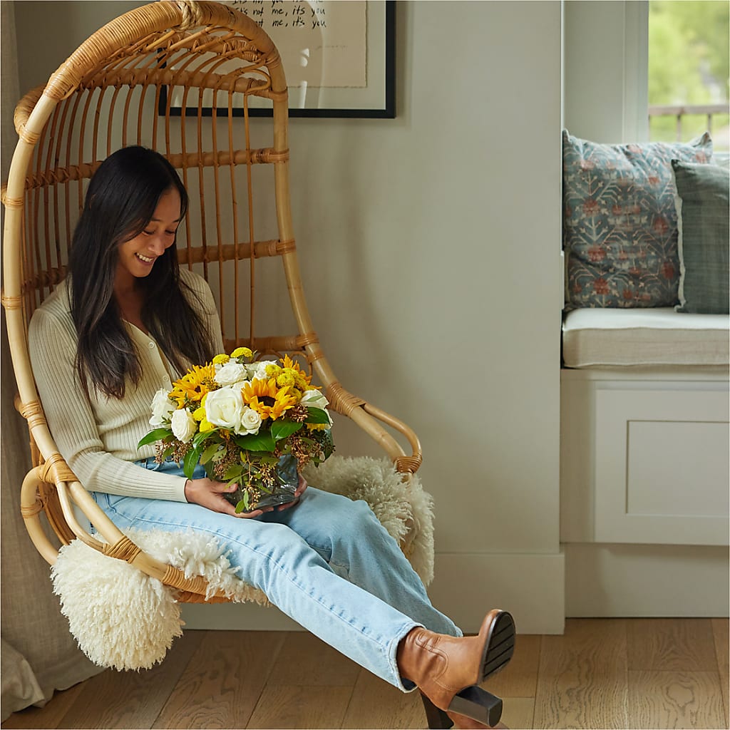 Luminous Morning Bouquet – LILY'S FLORAL DESIGN & GIFTS, Aberdeen SD