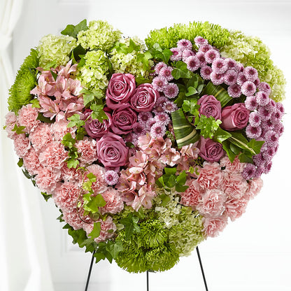 Heartwarming Standing Heart – LILY'S FLORAL DESIGN & GIFTS, Aberdeen SD