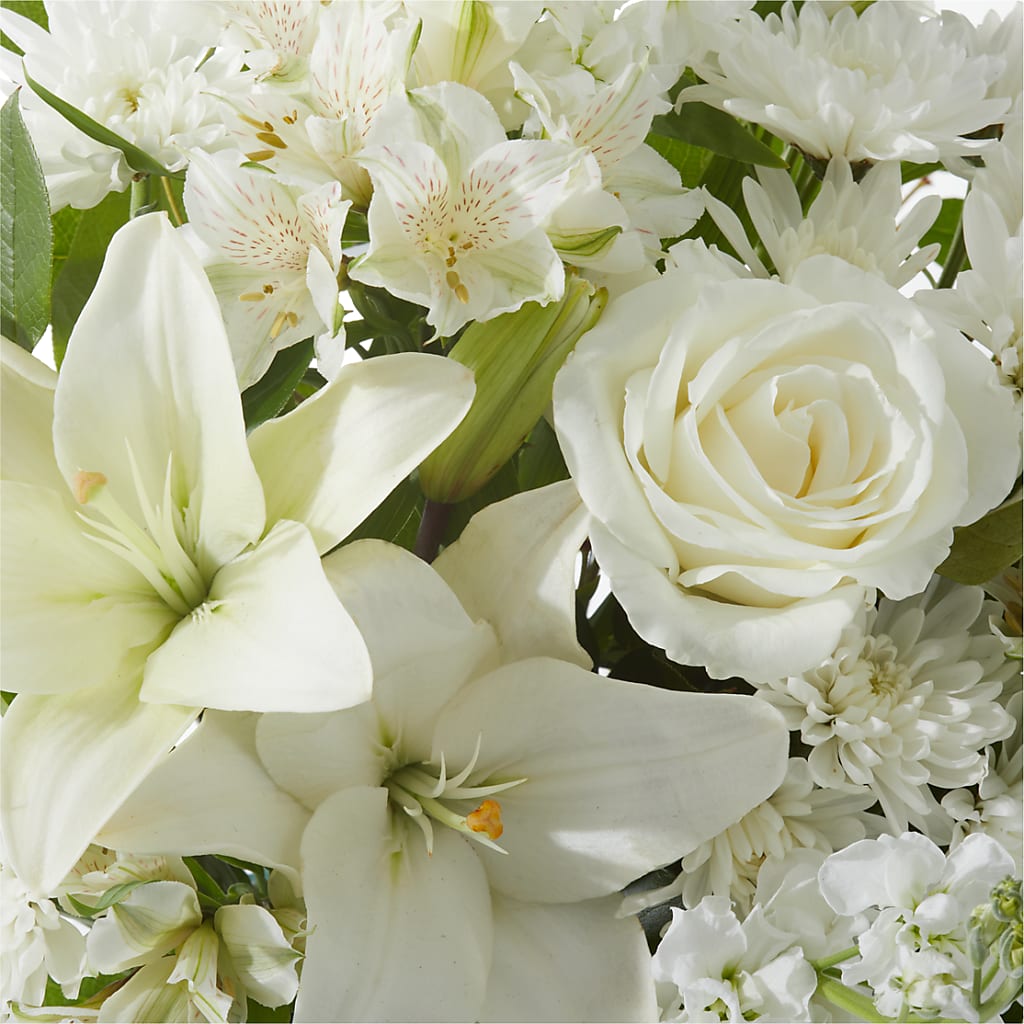 Peaceful Reflections Arrangement – LILY'S FLORAL DESIGN & GIFTS, Aberdeen SD