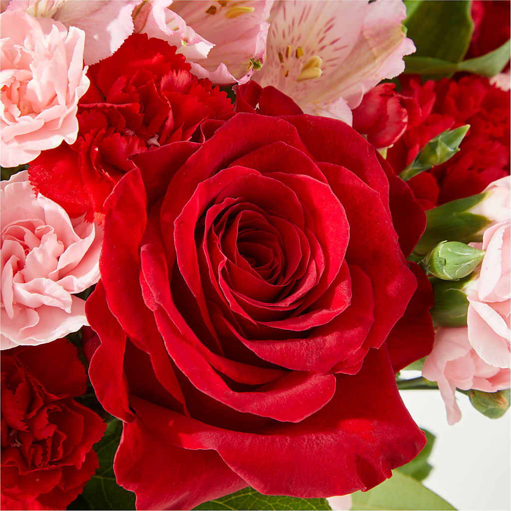 Candy Kisses Bouquet – LILY'S FLORAL DESIGN & GIFTS, Aberdeen SD