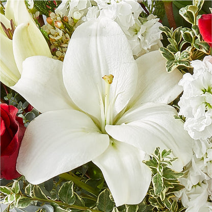 Twinkle Lights Bouquet – LILY'S FLORAL DESIGN & GIFTS, Aberdeen SD