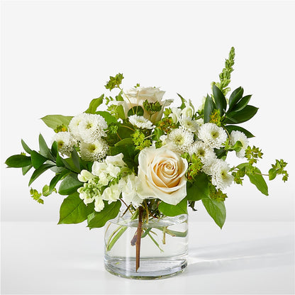 Hint of Vanilla Bouquet – LILY'S FLORAL DESIGN & GIFTS, Aberdeen SD