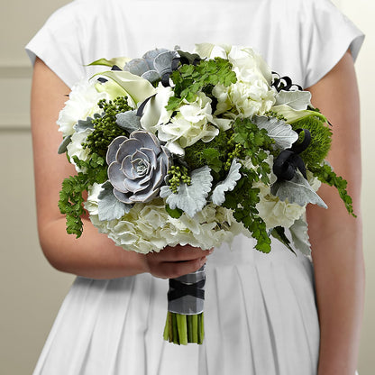 Sweet Innocence Bouquet – LILY'S FLORAL DESIGN & GIFTS, Aberdeen SD